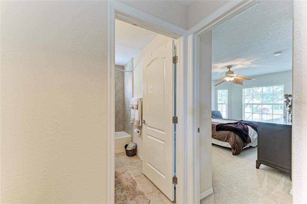 For Sale: $549,990 (3 beds, 3 baths, 2048 Square Feet)