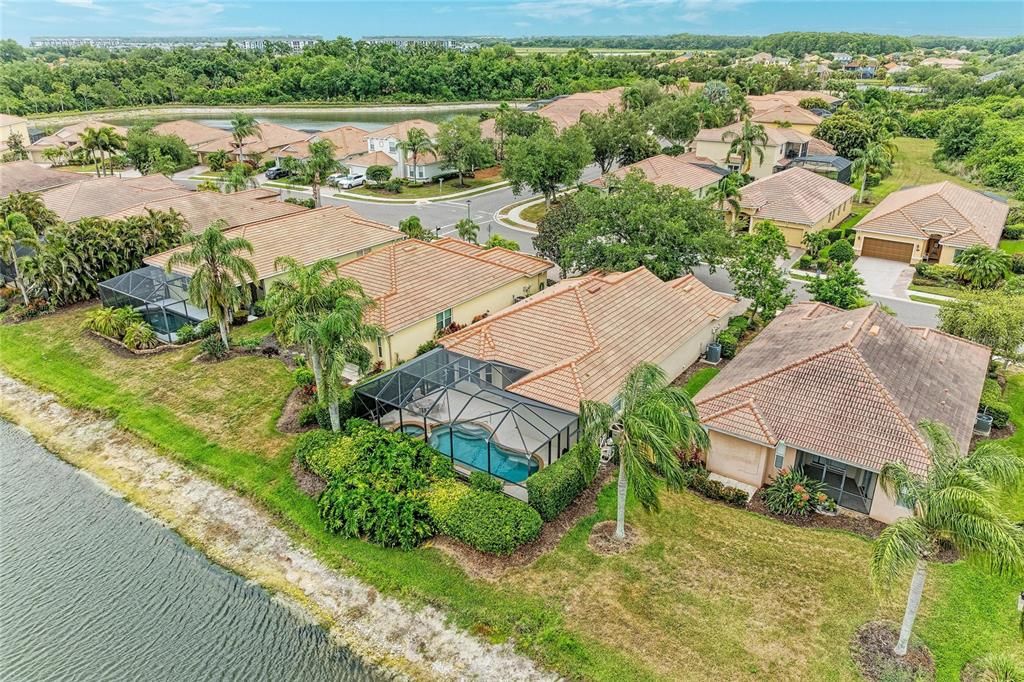 For Sale: $549,990 (3 beds, 3 baths, 2048 Square Feet)