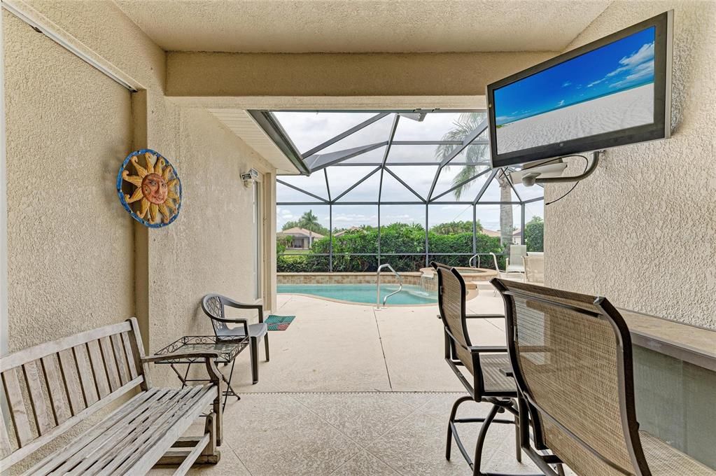 For Sale: $549,990 (3 beds, 3 baths, 2048 Square Feet)