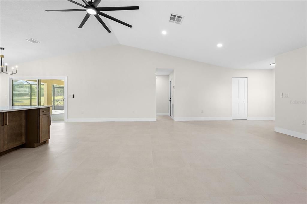 En Venta: $545,000 (2 camas, 2 baños, 1500 Pies cuadrados)