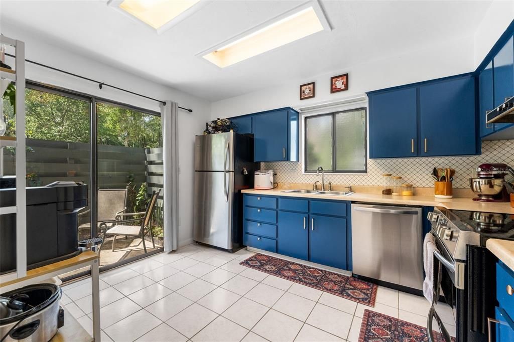 For Sale: $224,000 (3 beds, 2 baths, 1615 Square Feet)