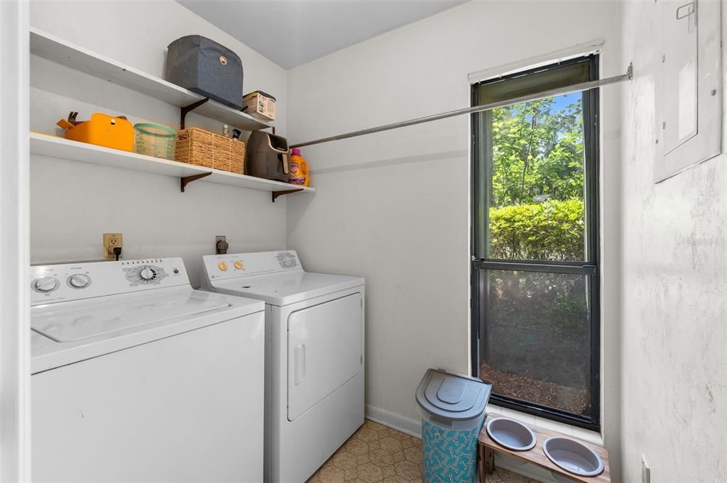 For Sale: $224,000 (3 beds, 2 baths, 1615 Square Feet)