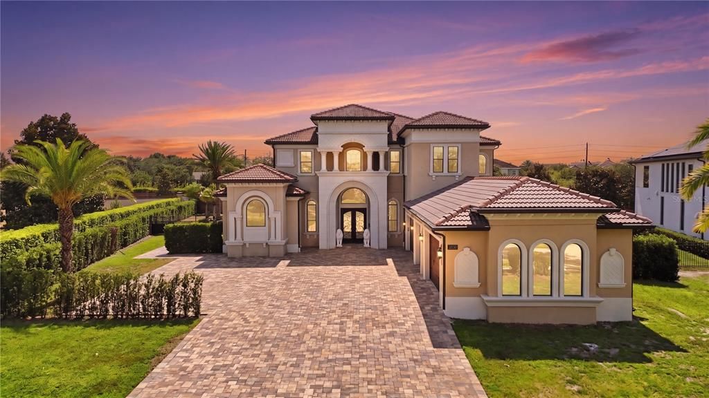 На продажу: $2,899,000 (7 спален, 4 ванн, 5122 Квадратных фут)