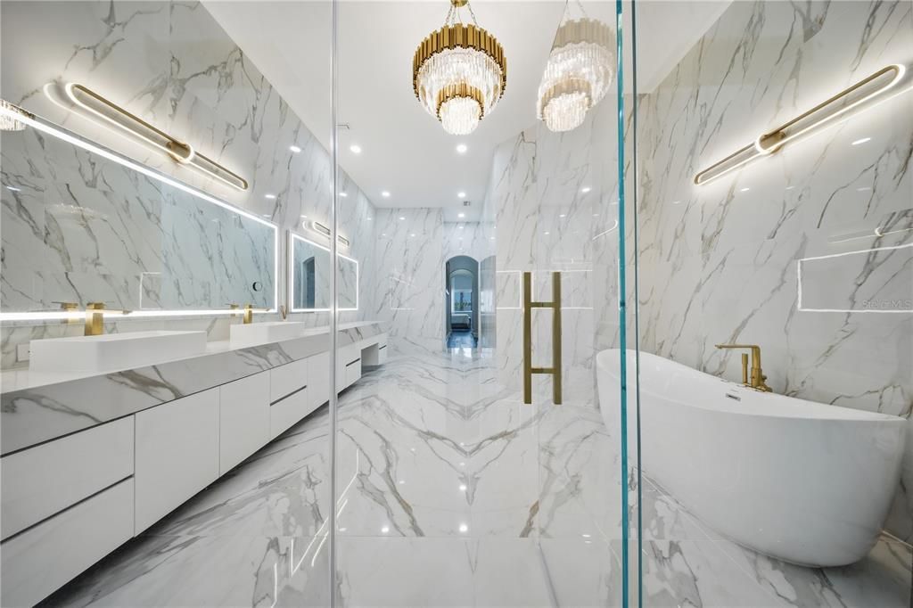 На продажу: $2,899,000 (7 спален, 4 ванн, 5122 Квадратных фут)