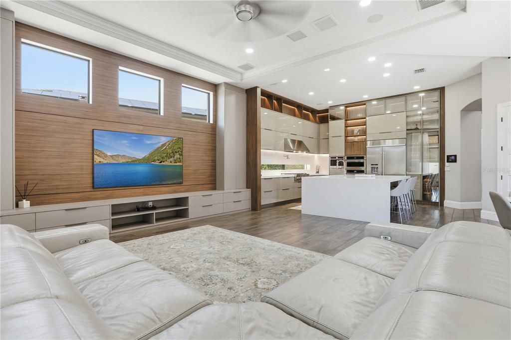 На продажу: $2,899,000 (7 спален, 4 ванн, 5122 Квадратных фут)