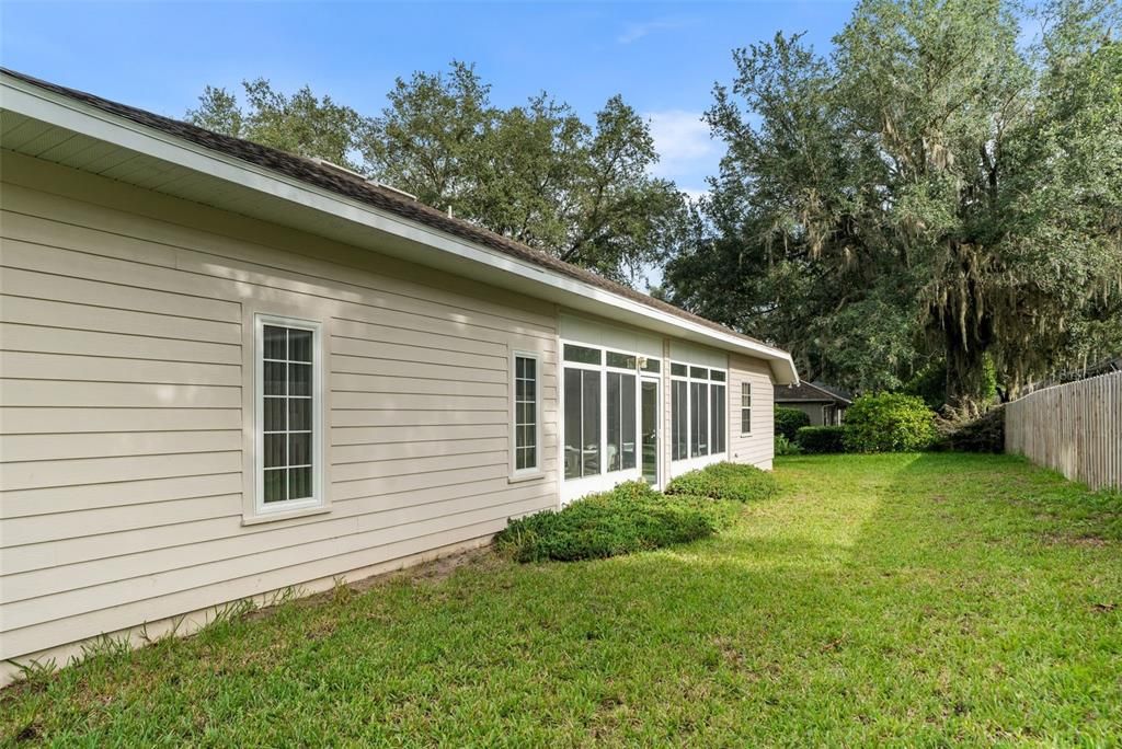 For Sale: $375,000 (4 beds, 3 baths, 2278 Square Feet)