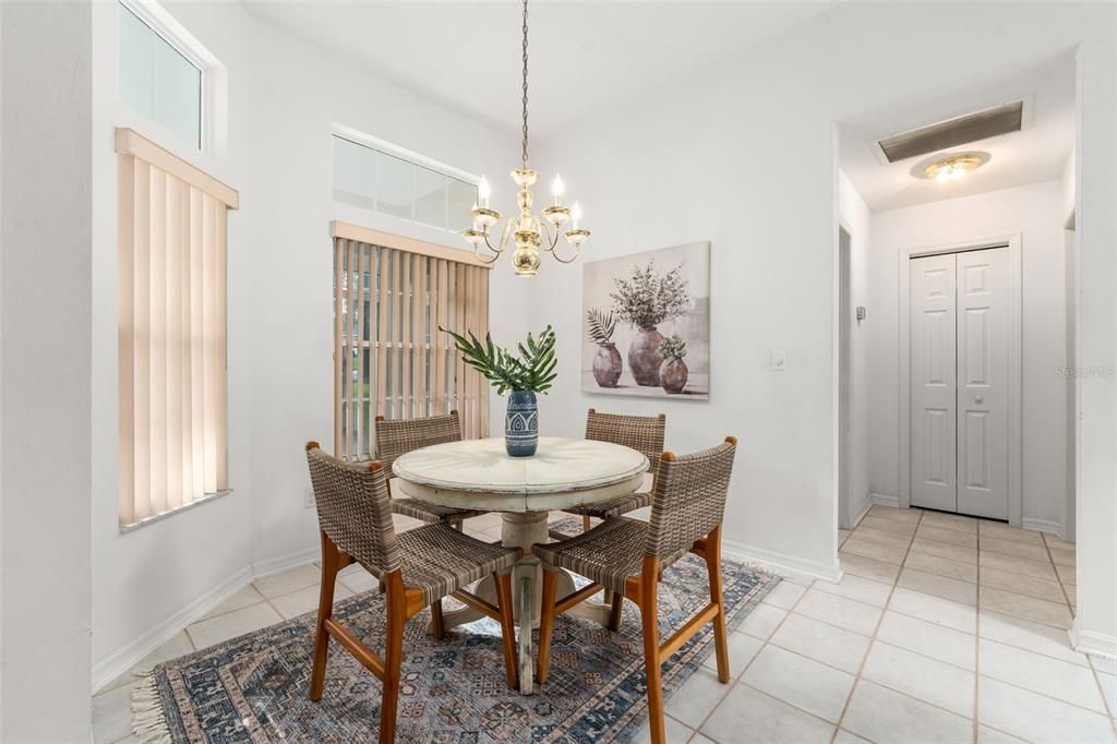 For Sale: $375,000 (4 beds, 3 baths, 2278 Square Feet)