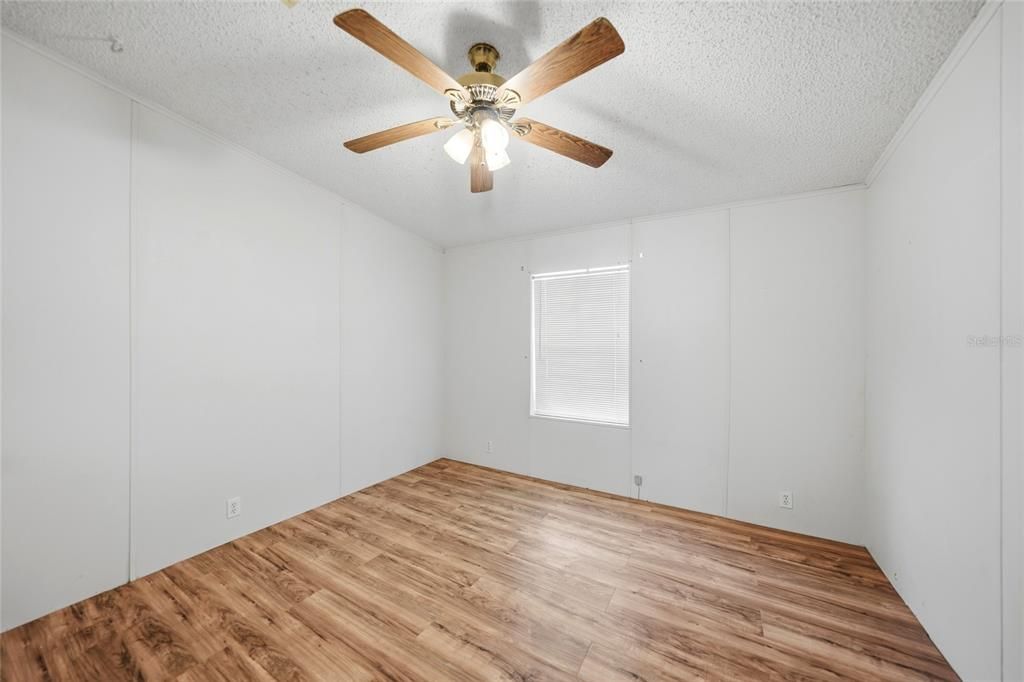 For Sale: $168,000 (3 beds, 2 baths, 1188 Square Feet)