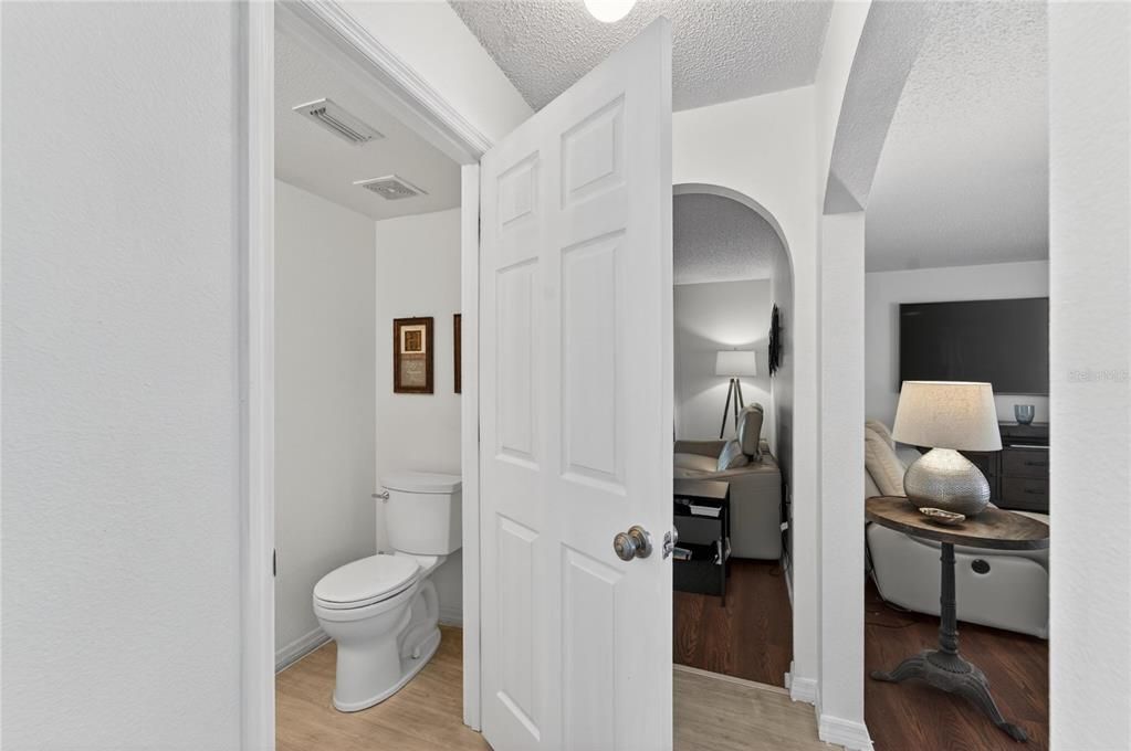 Activo con contrato: $376,000 (4 camas, 2 baños, 2200 Pies cuadrados)