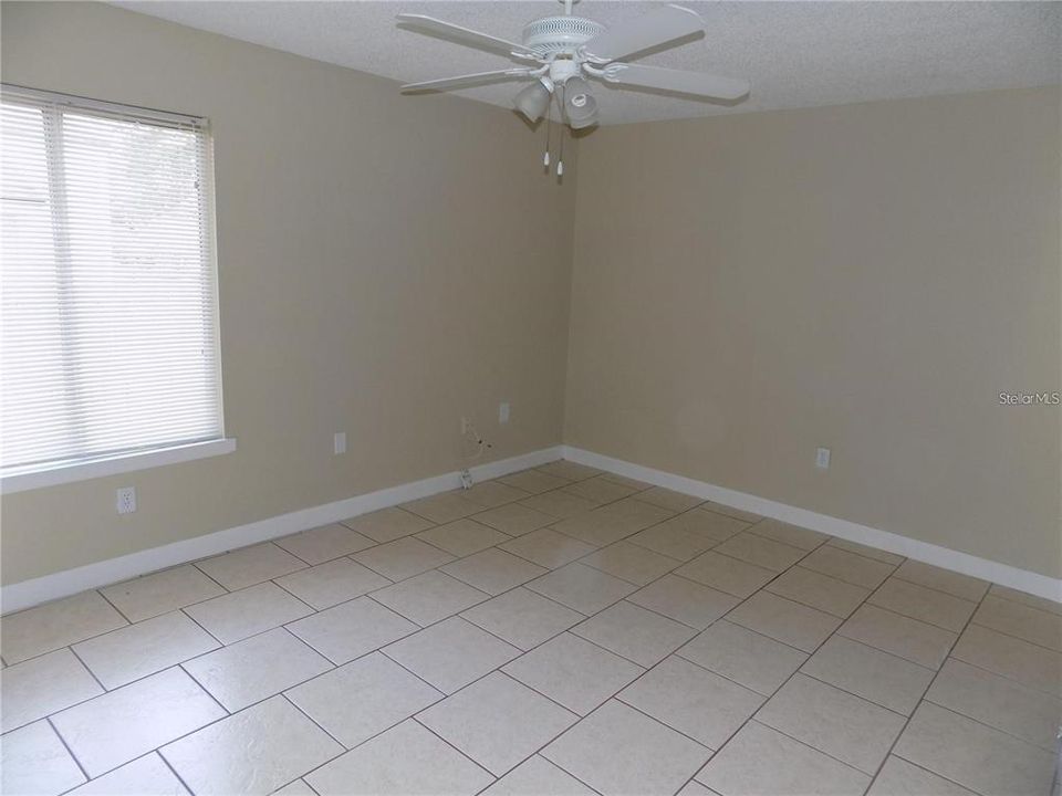 For Rent: $2,150 (3 beds, 2 baths, 1035 Square Feet)