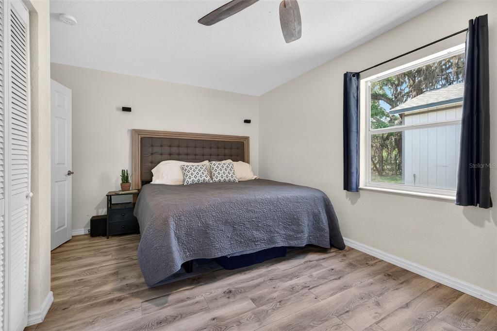 For Sale: $325,000 (3 beds, 2 baths, 1176 Square Feet)