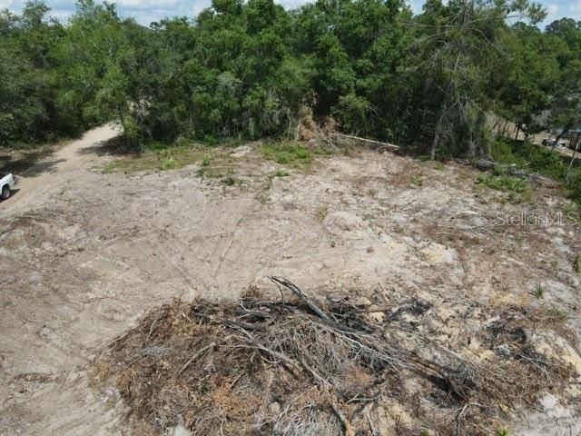 На продажу: $15,000 (0.17 acres)
