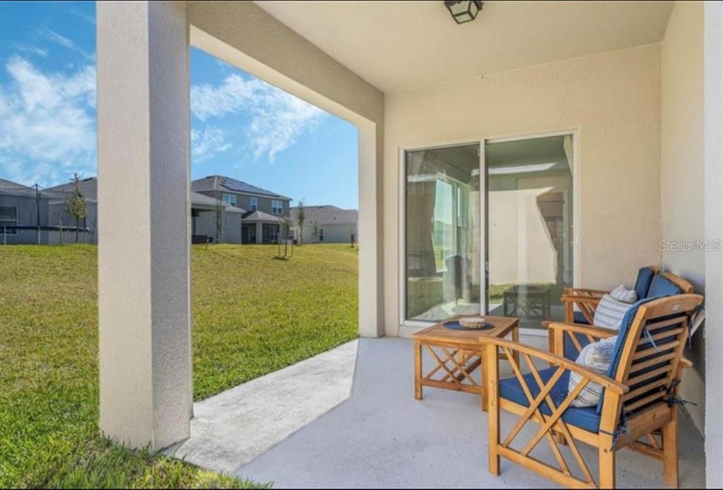 For Rent: $3,000 (5 beds, 3 baths, 3219 Square Feet)