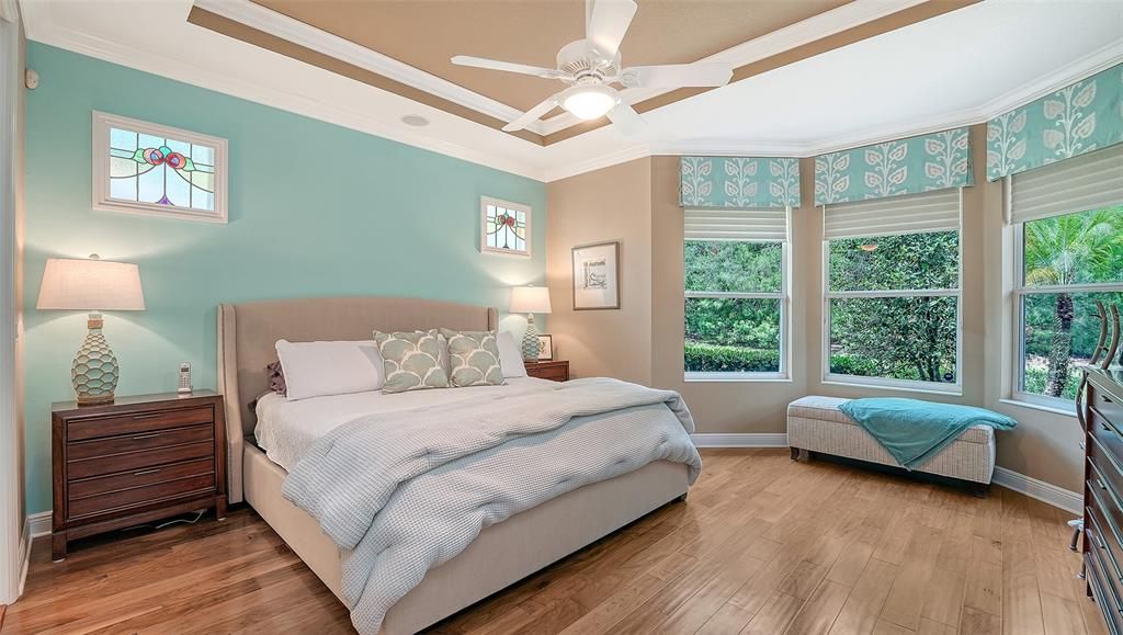 En Venta: $695,000 (3 camas, 2 baños, 2224 Pies cuadrados)