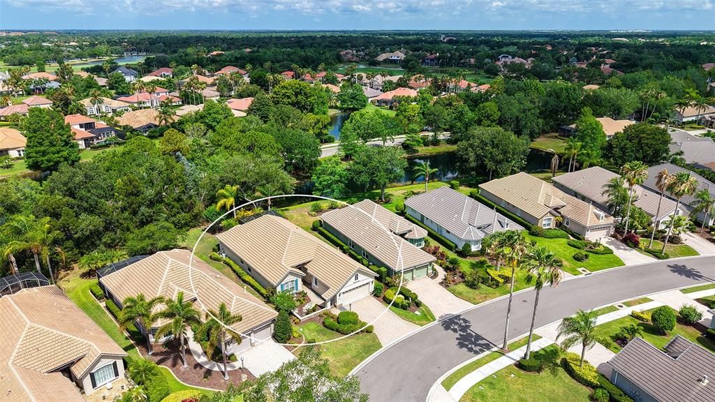 En Venta: $695,000 (3 camas, 2 baños, 2224 Pies cuadrados)