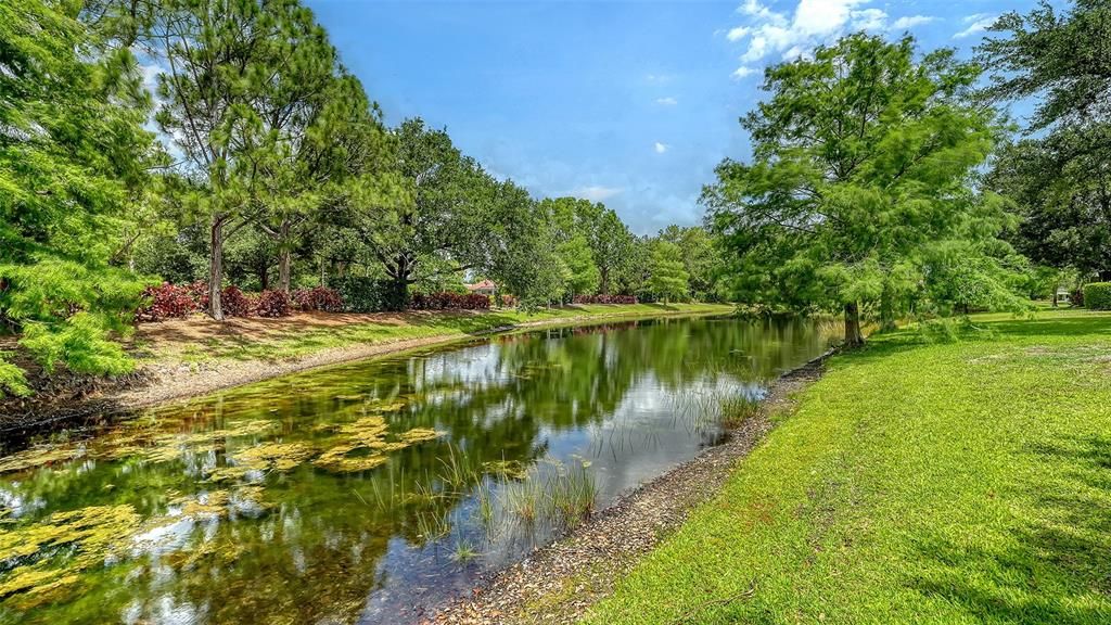En Venta: $695,000 (3 camas, 2 baños, 2224 Pies cuadrados)