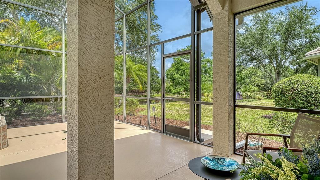 En Venta: $695,000 (3 camas, 2 baños, 2224 Pies cuadrados)