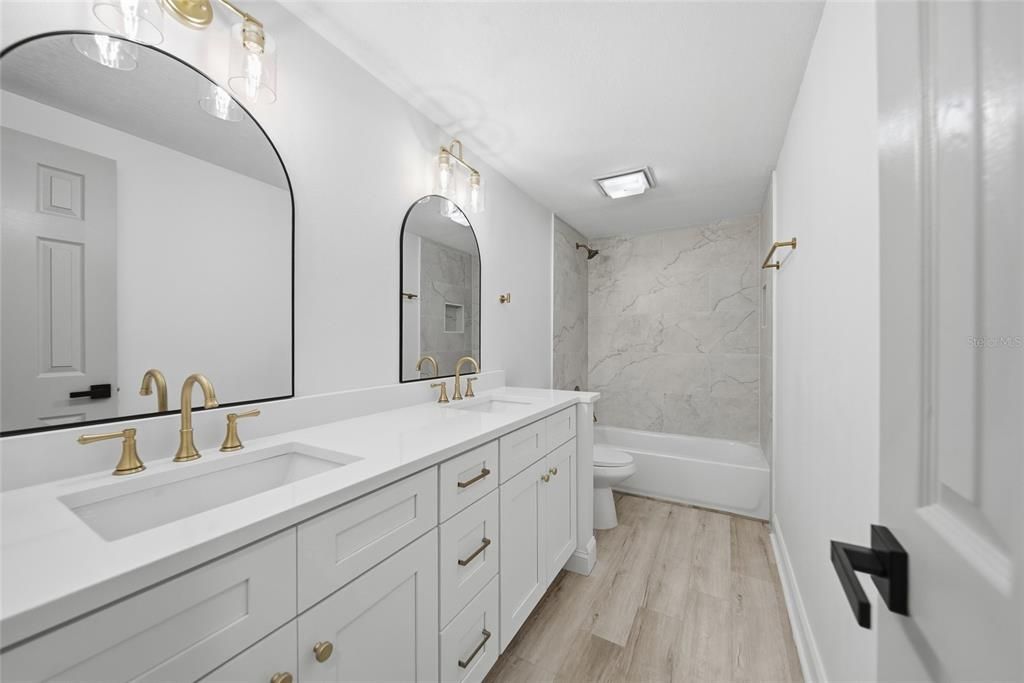 Active With Contract: $549,000 (4 beds, 2 baths, 2261 Square Feet)