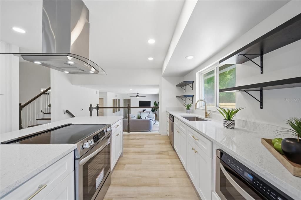 Active With Contract: $549,000 (4 beds, 2 baths, 2261 Square Feet)