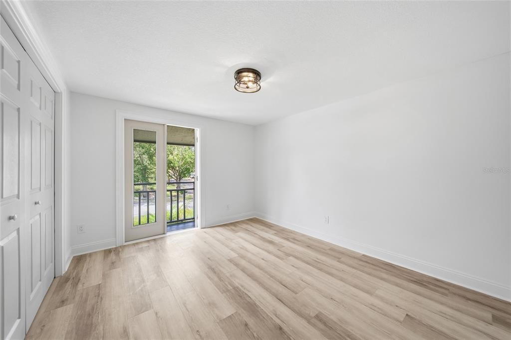 Active With Contract: $549,000 (4 beds, 2 baths, 2261 Square Feet)
