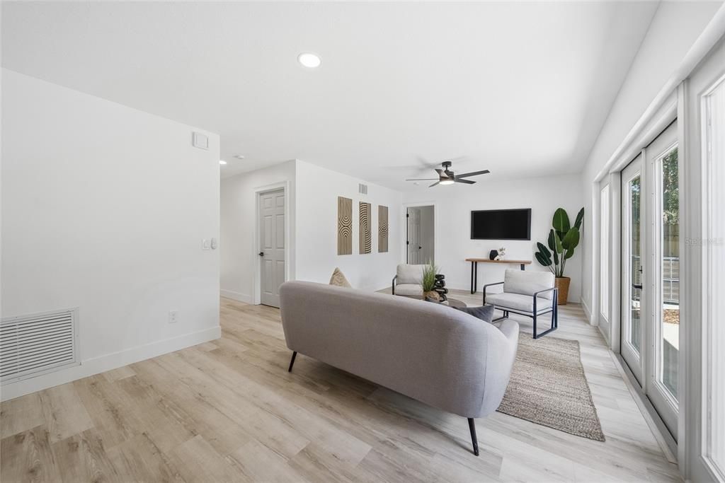 Active With Contract: $549,000 (4 beds, 2 baths, 2261 Square Feet)