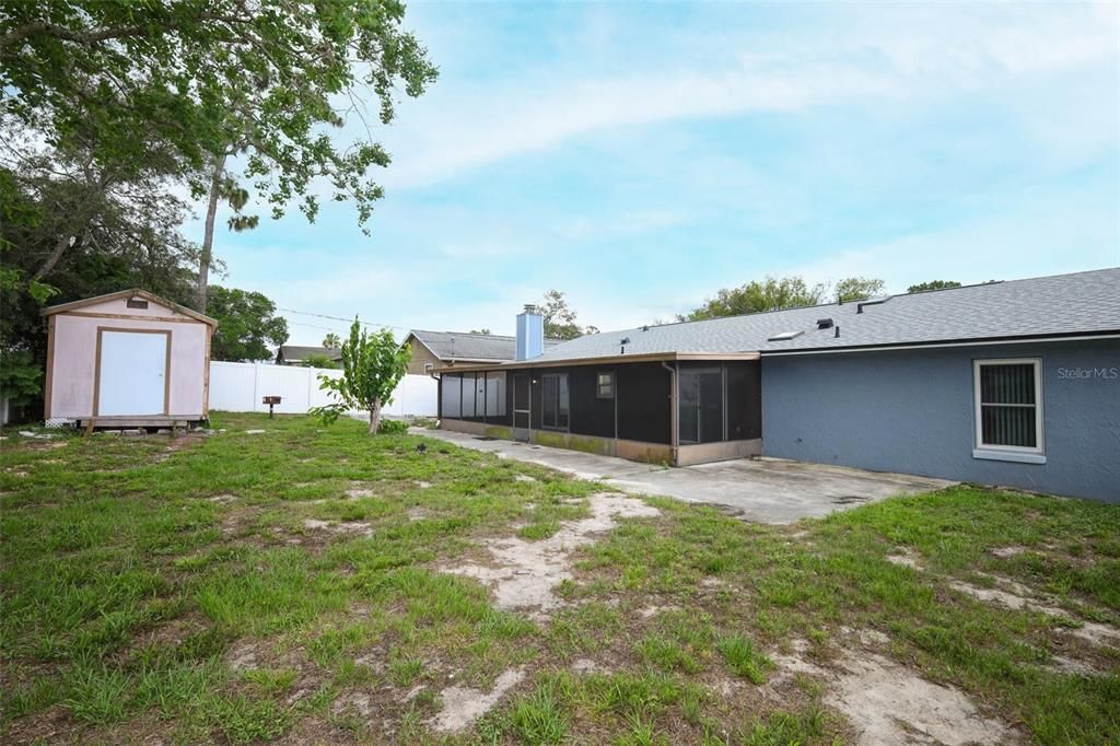 For Sale: $315,000 (3 beds, 2 baths, 1636 Square Feet)