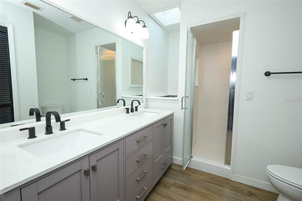 For Sale: $315,000 (3 beds, 2 baths, 1636 Square Feet)