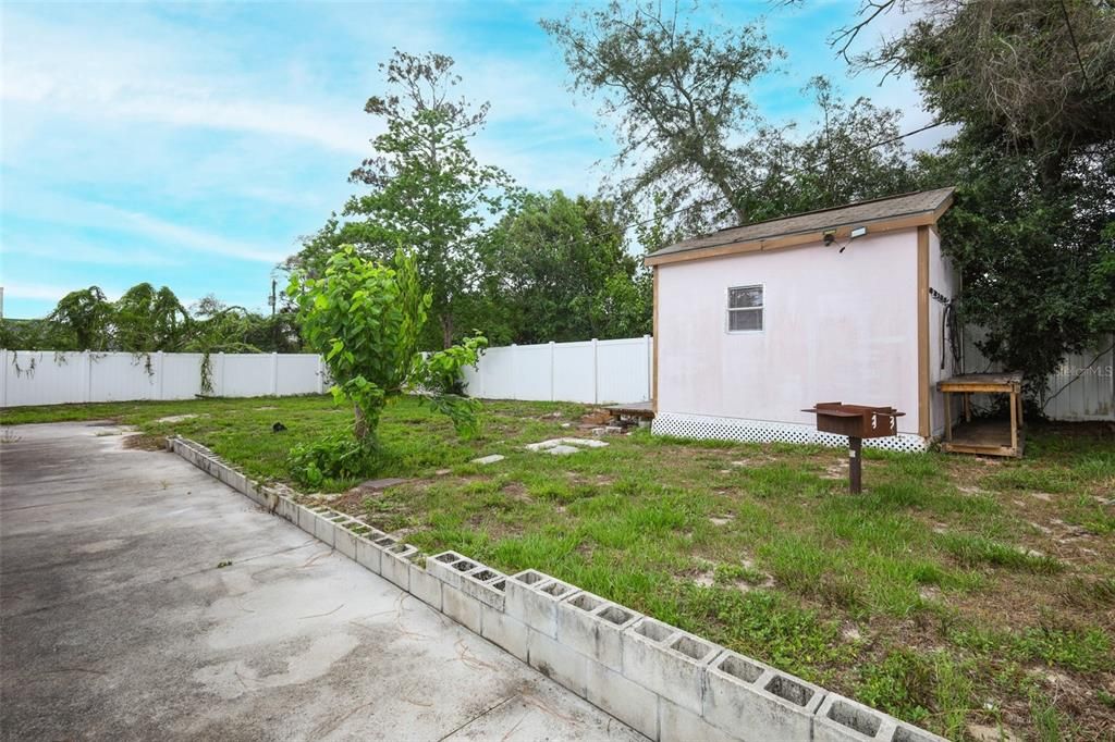 For Sale: $315,000 (3 beds, 2 baths, 1636 Square Feet)