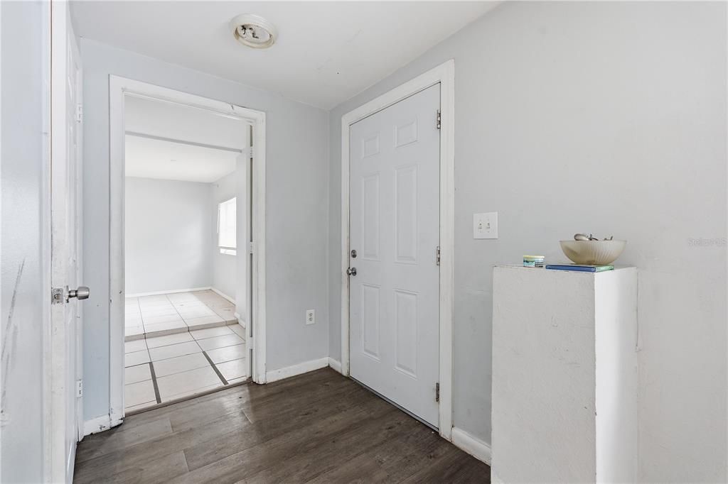 На продажу: $199,900 (3 спален, 2 ванн, 1279 Квадратных фут)