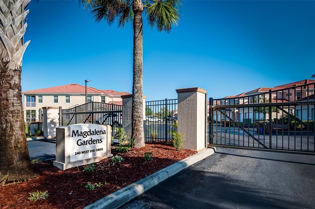 For Sale: $255,000 (2 beds, 2 baths, 1306 Square Feet)