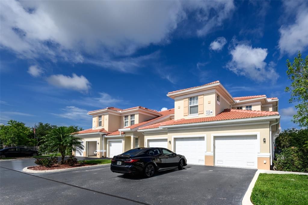 For Sale: $255,000 (2 beds, 2 baths, 1306 Square Feet)
