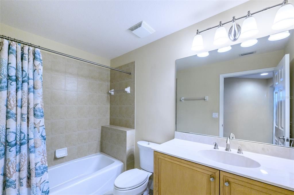 For Sale: $255,000 (2 beds, 2 baths, 1306 Square Feet)