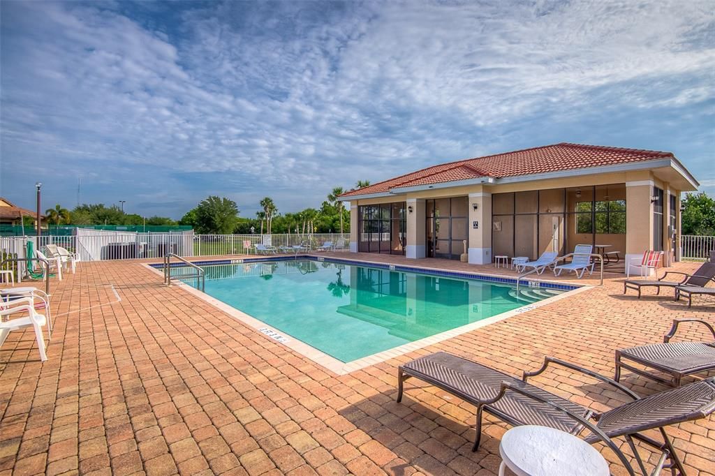 For Sale: $255,000 (2 beds, 2 baths, 1306 Square Feet)