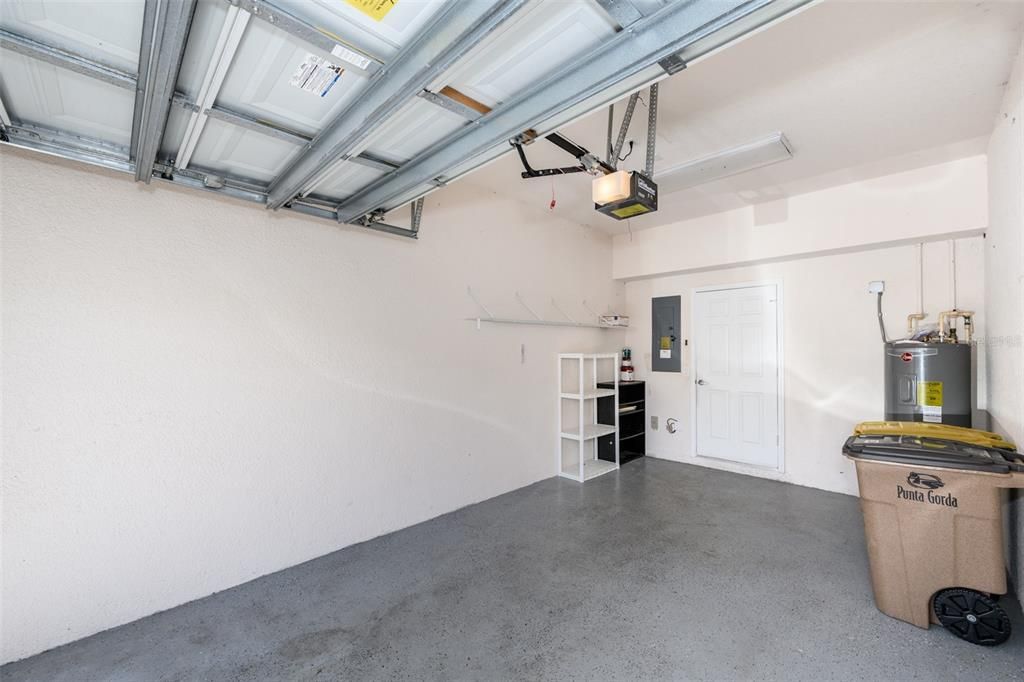 For Sale: $255,000 (2 beds, 2 baths, 1306 Square Feet)