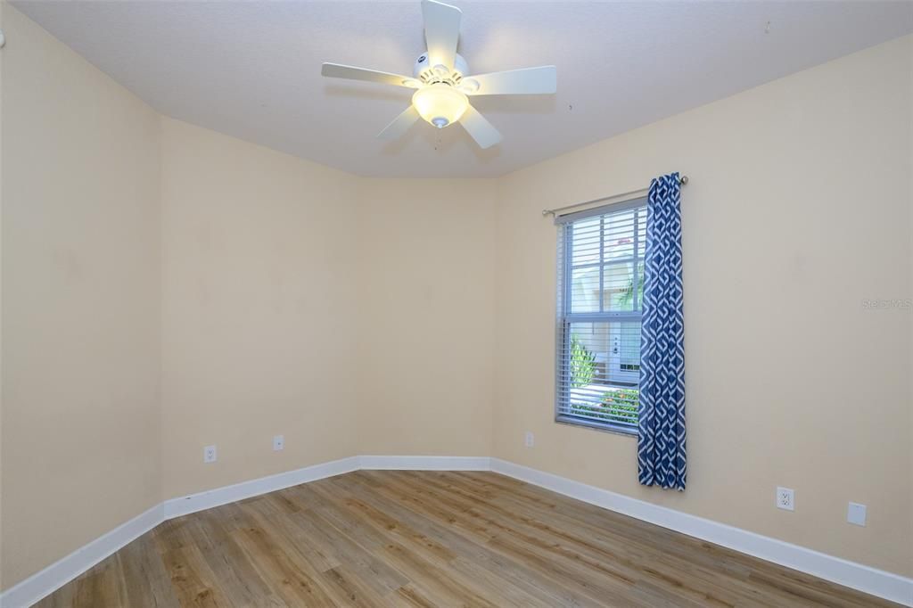 For Sale: $255,000 (2 beds, 2 baths, 1306 Square Feet)