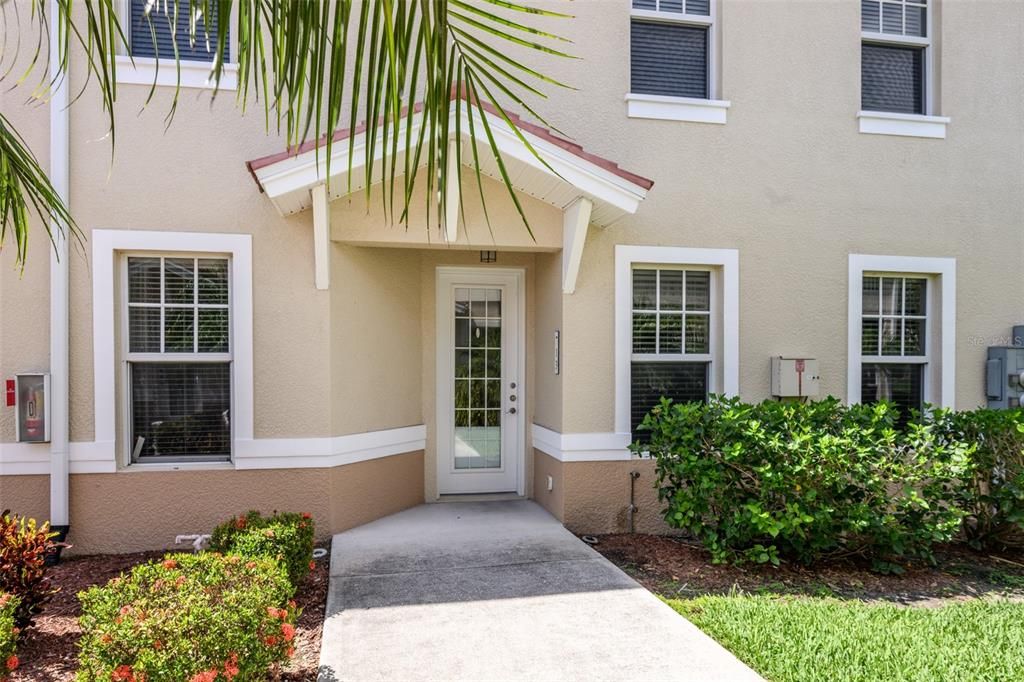 For Sale: $255,000 (2 beds, 2 baths, 1306 Square Feet)