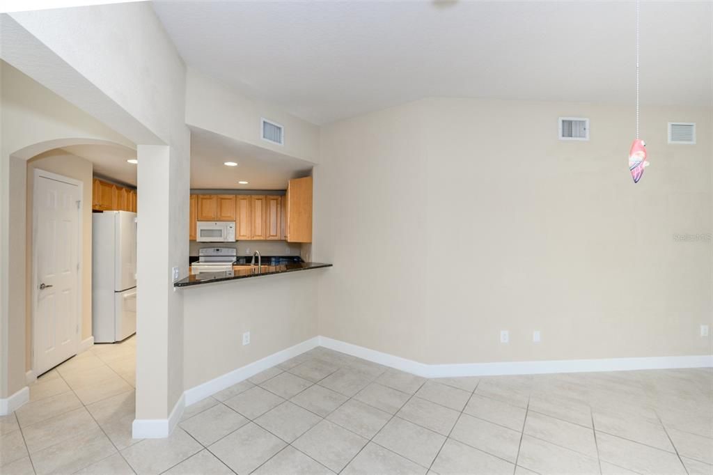 For Sale: $255,000 (2 beds, 2 baths, 1306 Square Feet)