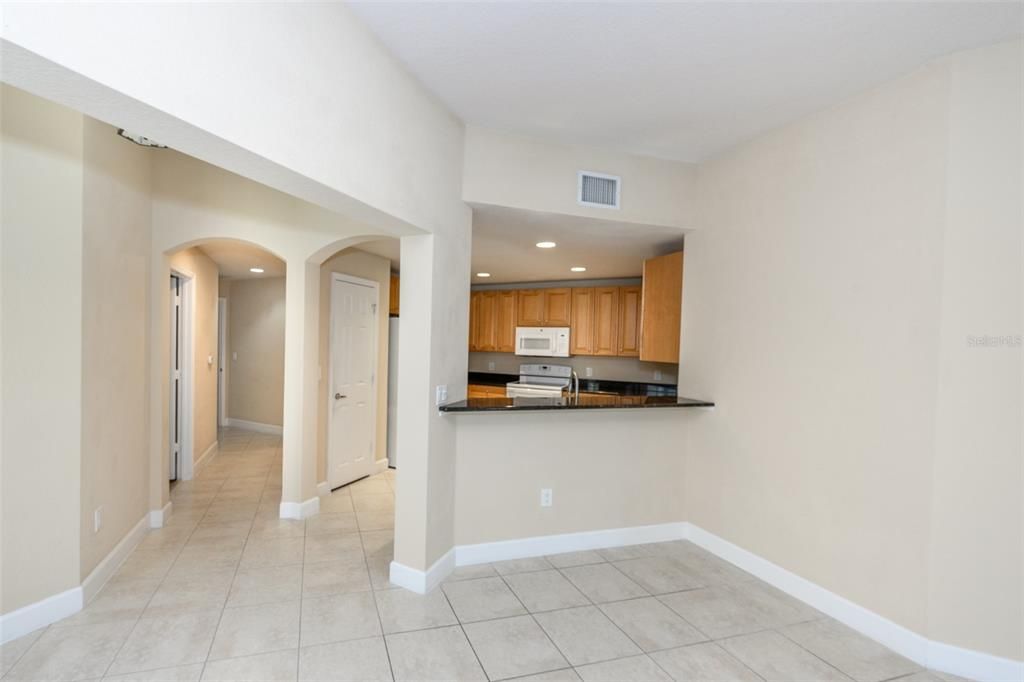 For Sale: $255,000 (2 beds, 2 baths, 1306 Square Feet)