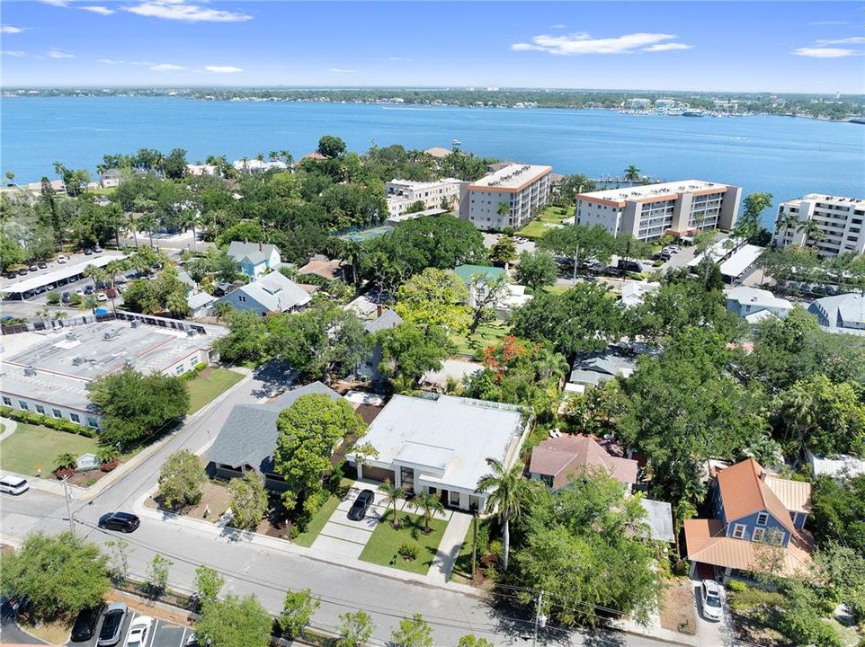 For Sale: $1,400,000 (4 beds, 3 baths, 2720 Square Feet)