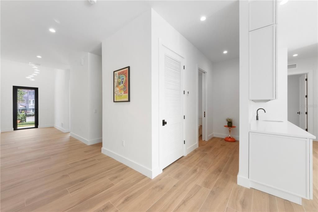 For Sale: $1,400,000 (4 beds, 3 baths, 2720 Square Feet)