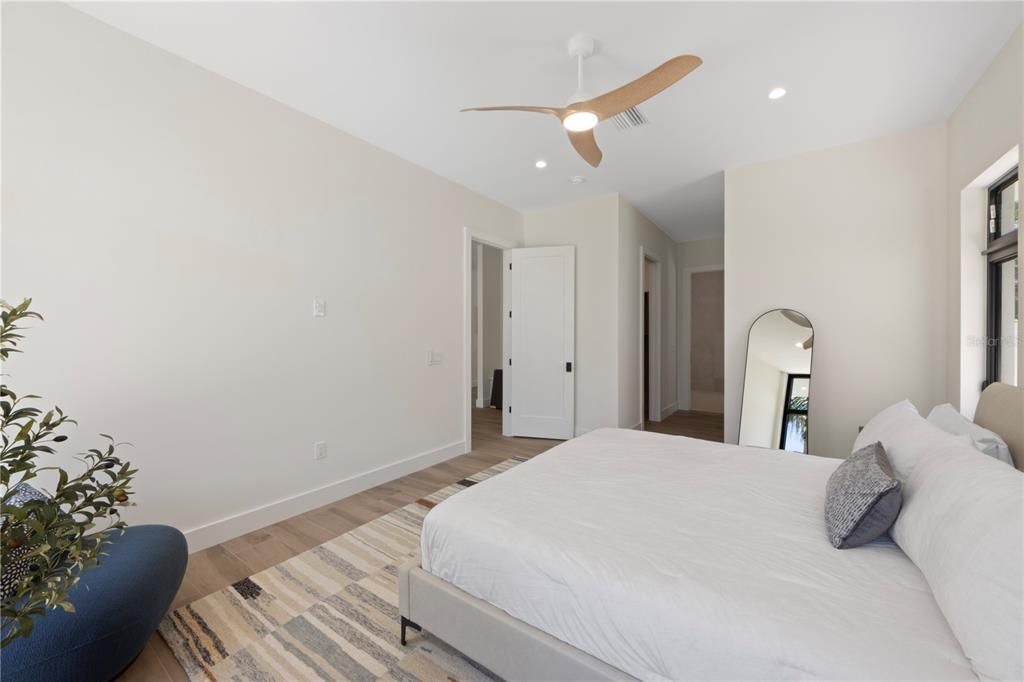 For Sale: $1,400,000 (4 beds, 3 baths, 2720 Square Feet)