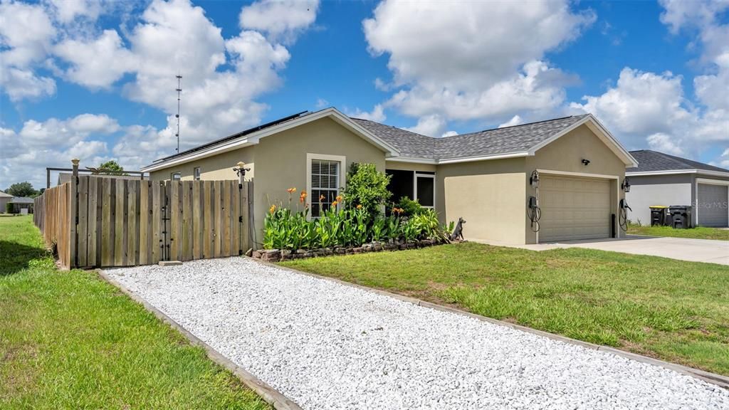 En Venta: $290,000 (3 camas, 2 baños, 1299 Pies cuadrados)