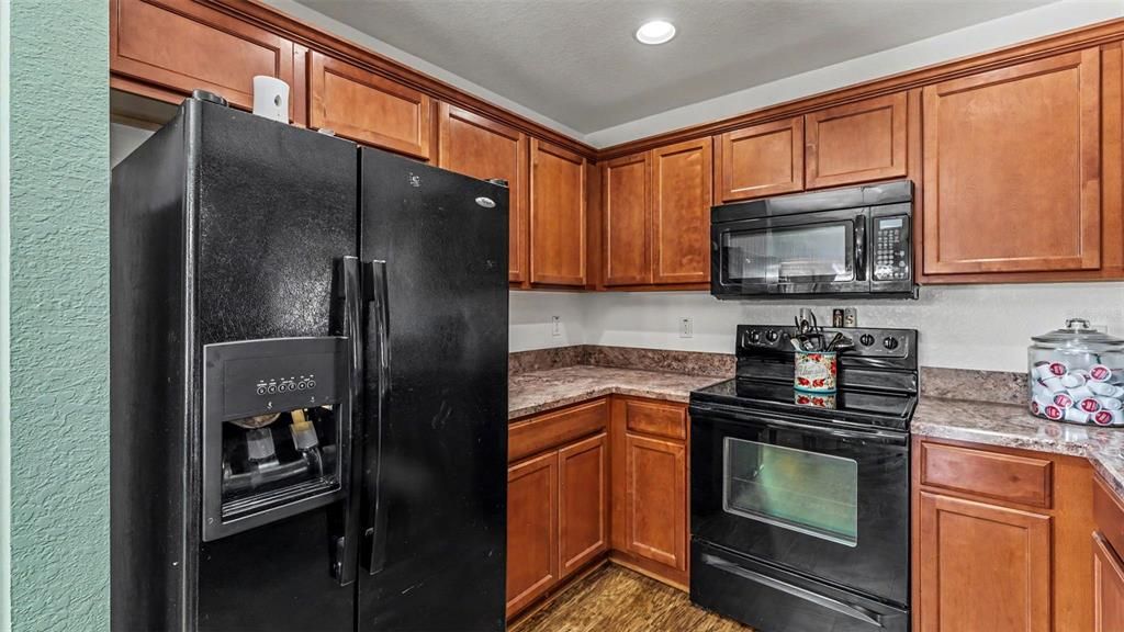 En Venta: $290,000 (3 camas, 2 baños, 1299 Pies cuadrados)