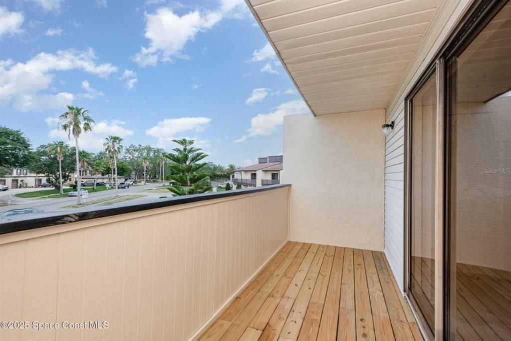 For Sale: $160,000 (2 beds, 2 baths, 1404 Square Feet)