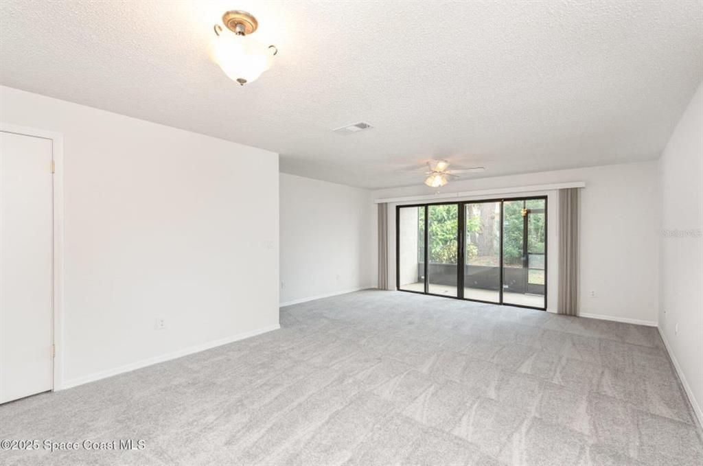 For Sale: $160,000 (2 beds, 2 baths, 1404 Square Feet)