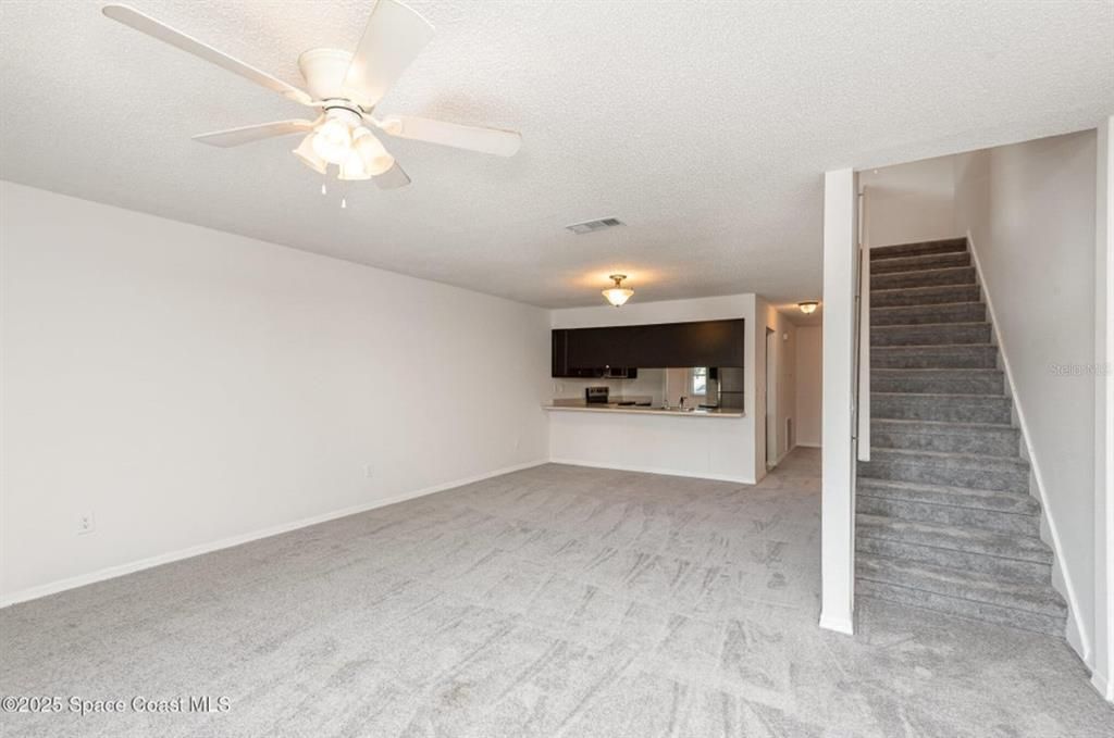 For Sale: $160,000 (2 beds, 2 baths, 1404 Square Feet)