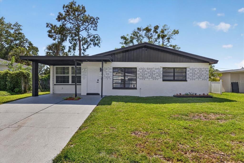 For Sale: $189,900 (3 beds, 2 baths, 1138 Square Feet)