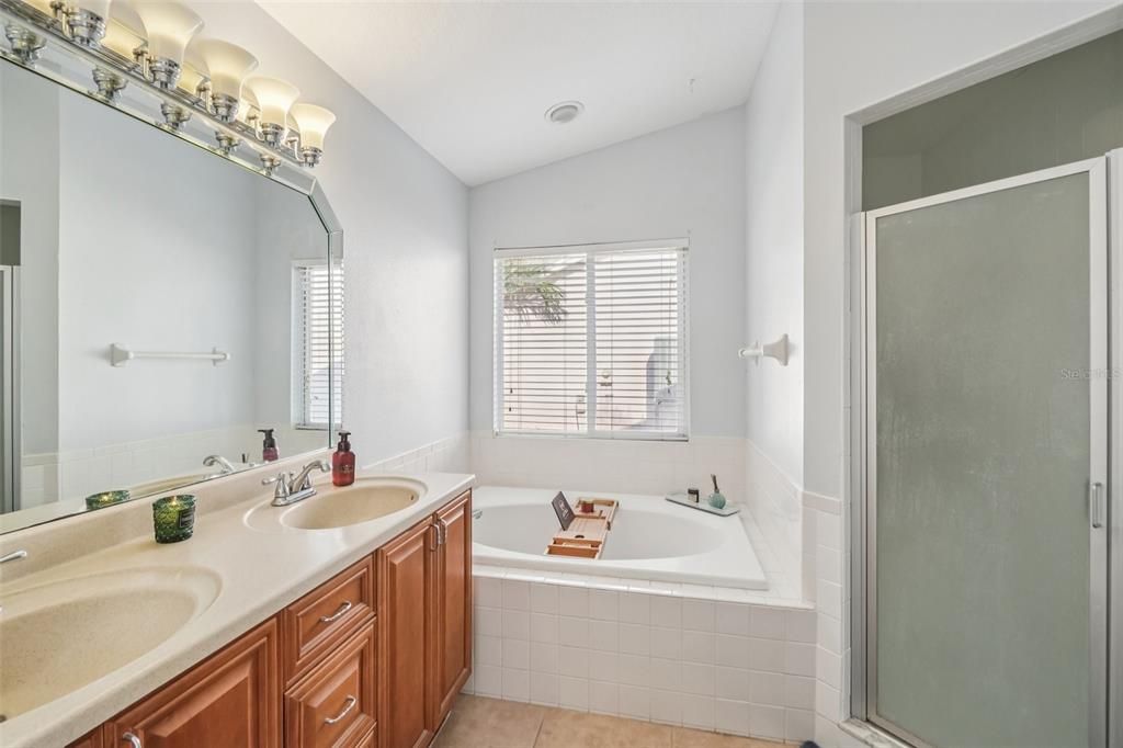 В аренду: $3,950 (4 спален, 3 ванн, 2240 Квадратных фут)