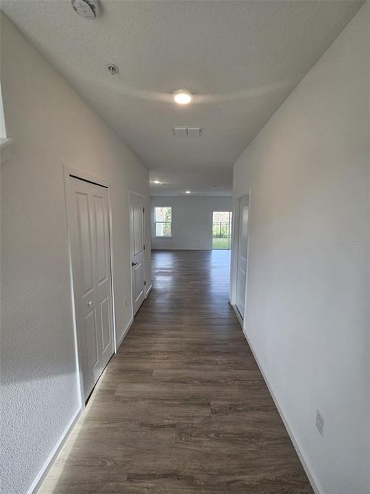 For Rent: $2,390 (3 beds, 2 baths, 1687 Square Feet)