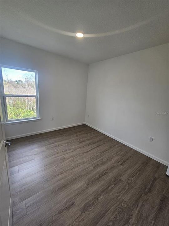 For Rent: $2,390 (3 beds, 2 baths, 1687 Square Feet)